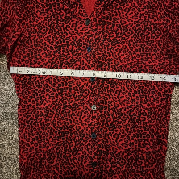 Red Leopard Print Ann Taylor size XS lightweight sweater - Picture 4 of 4